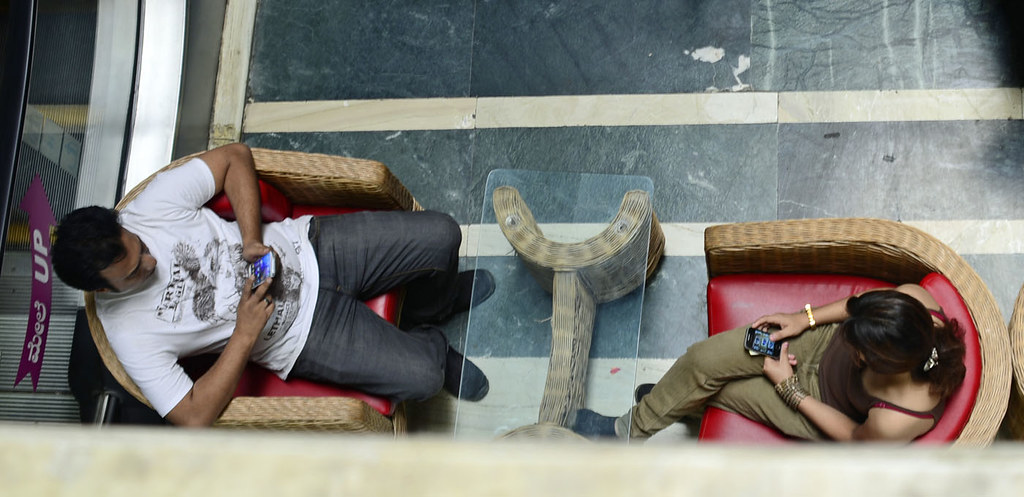 Digital Detox: Breaking Old Patterns Before Spring